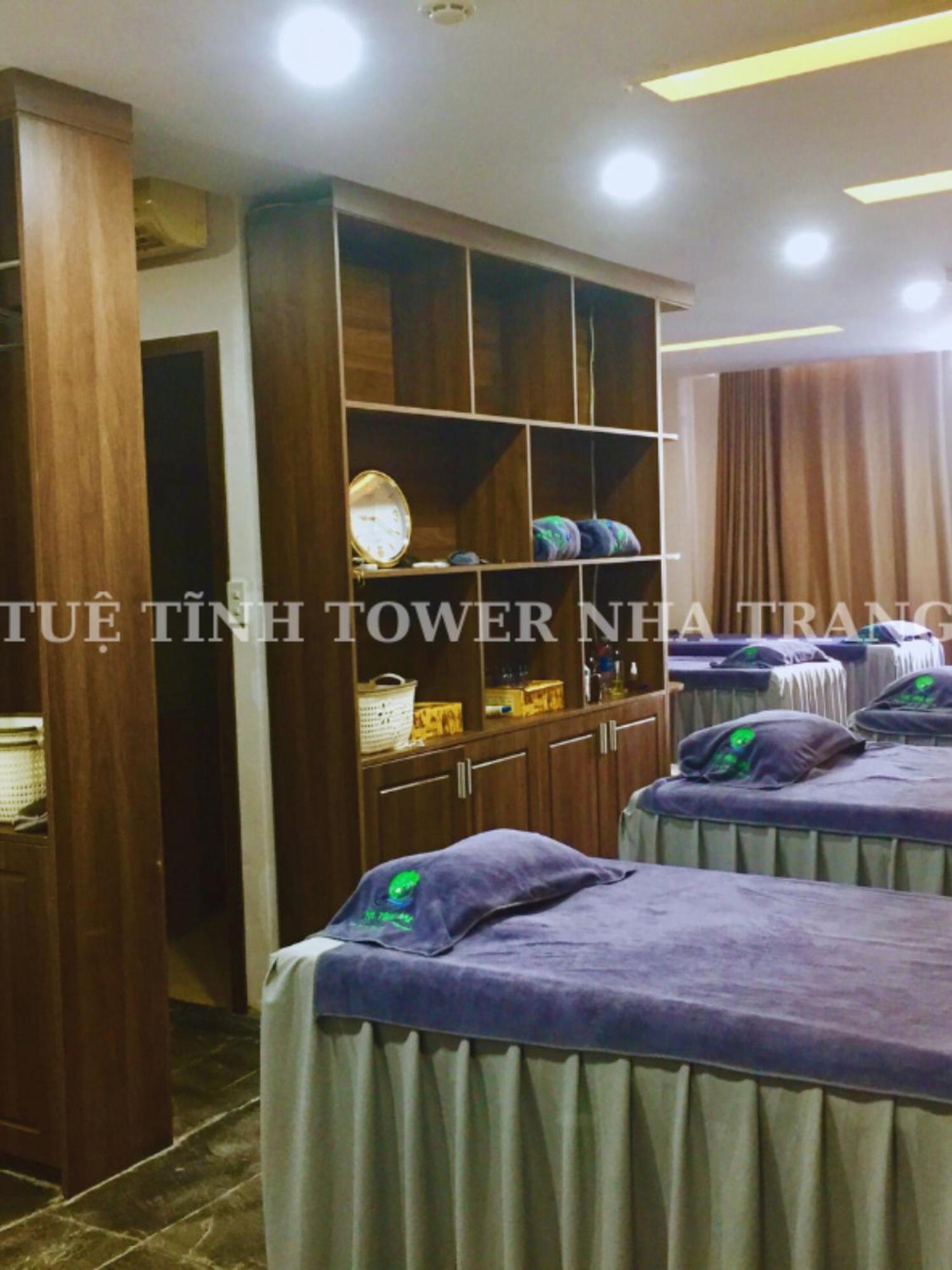 Tue Tinh Hotel Nha Trang Exterior foto