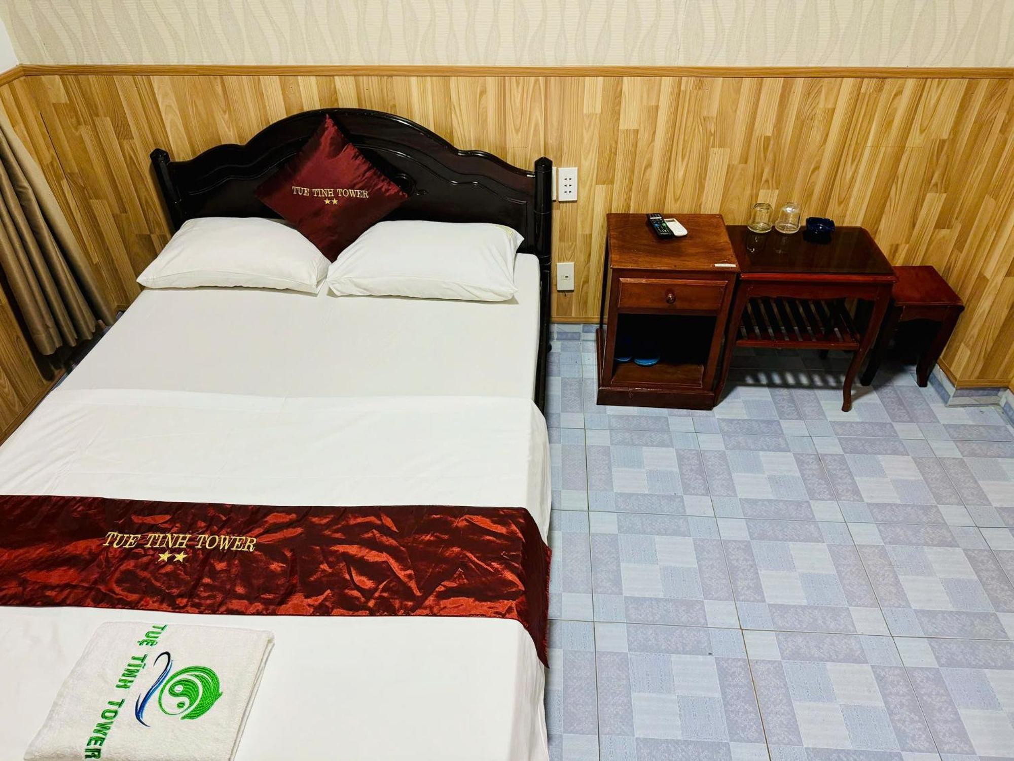 Tue Tinh Hotel Nha Trang Exterior foto