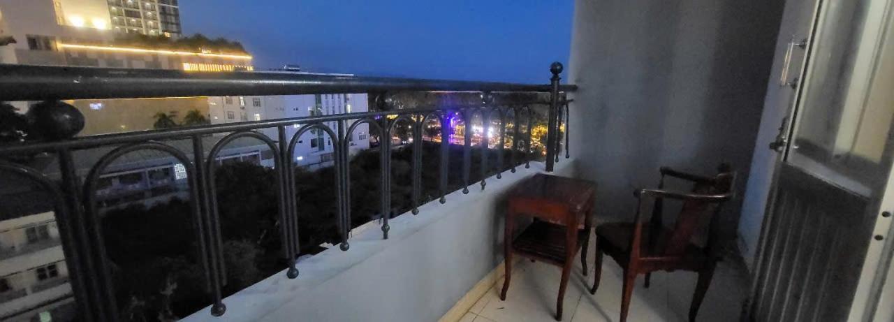 Tue Tinh Hotel Nha Trang Exterior foto