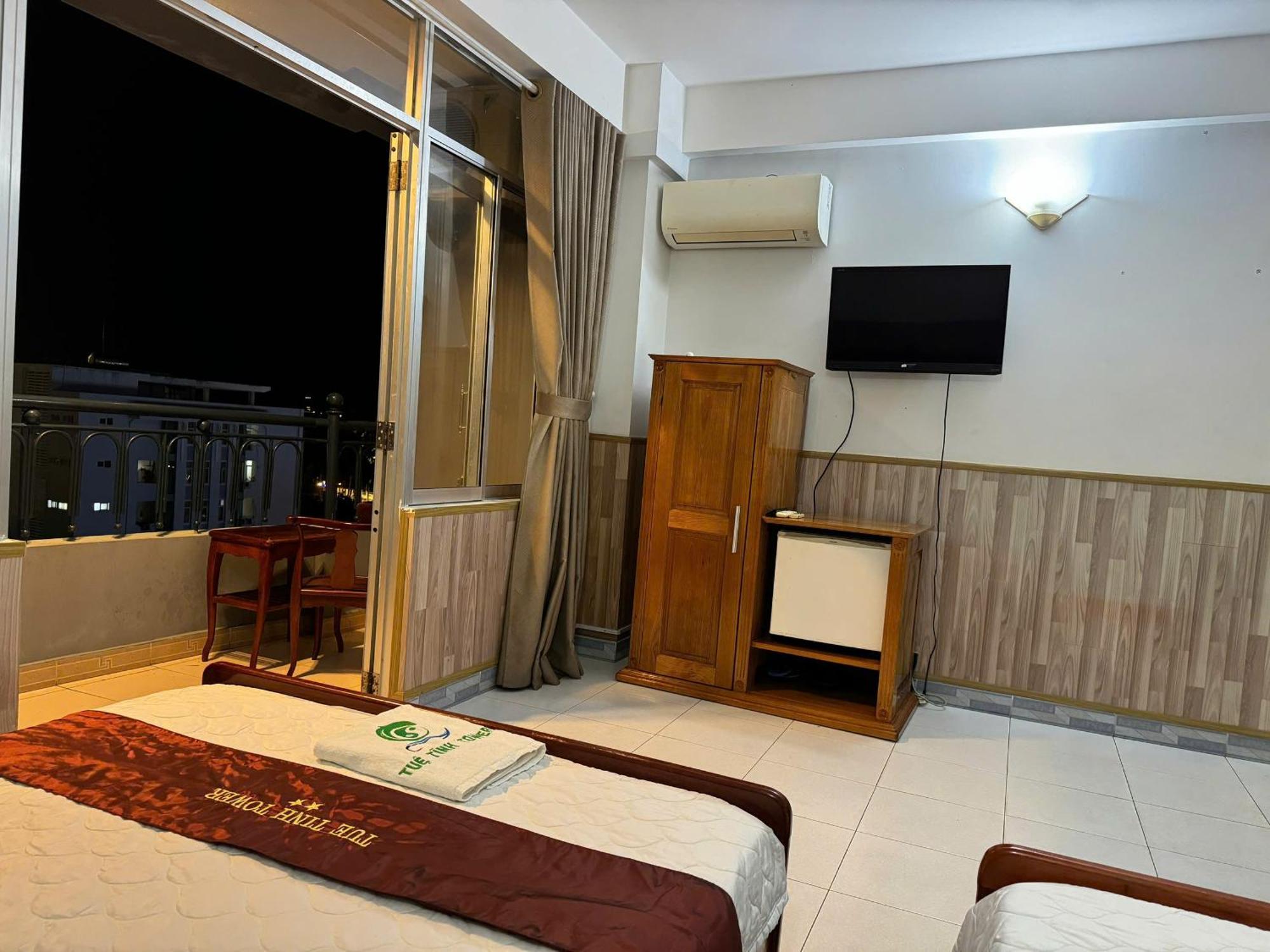 Tue Tinh Hotel Nha Trang Exterior foto