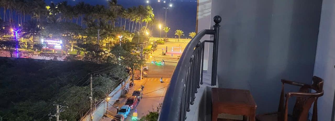 Tue Tinh Hotel Nha Trang Exterior foto
